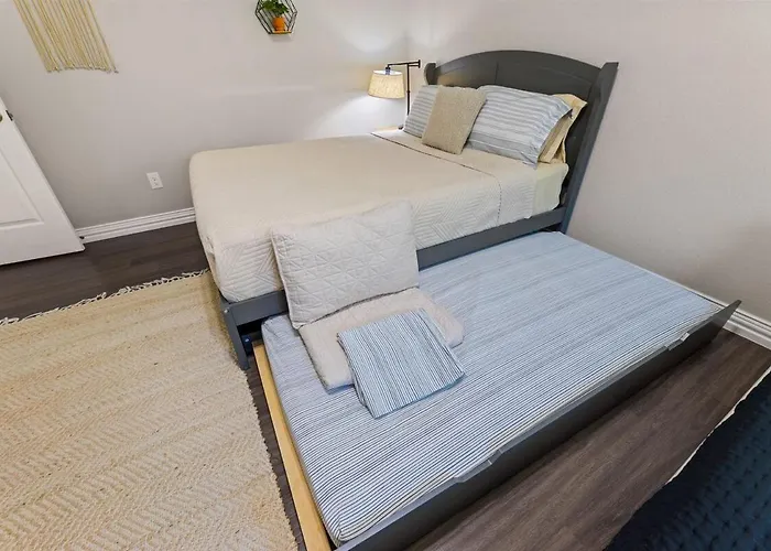 Vakantiehuis Casa De Solicitas, Near Stockyards, Sleeps 15!