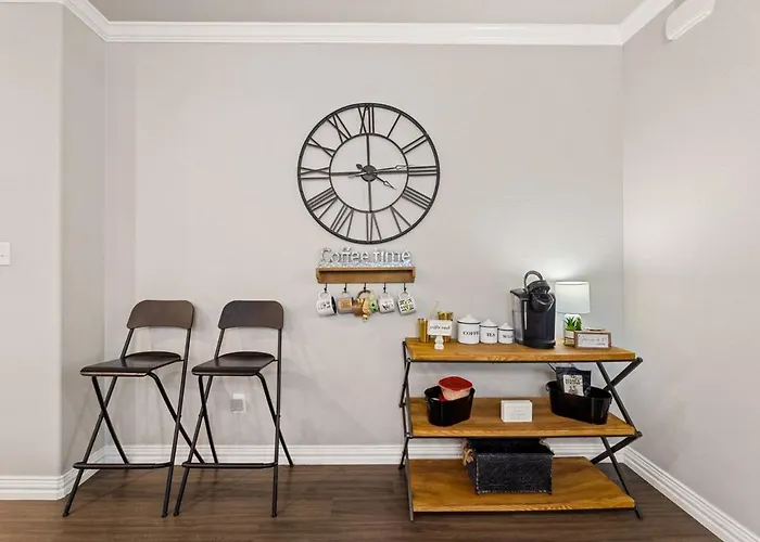 Casa De Solicitas, Near Stockyards, Sleeps 15! Vakantiehuis Fort Worth