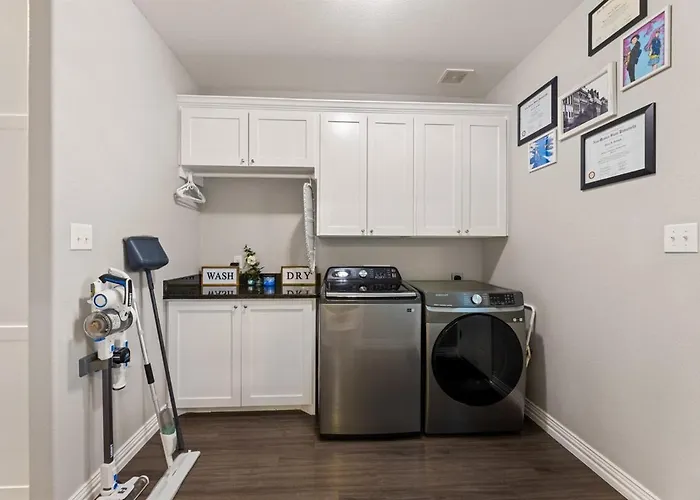 Vakantiehuis Casa De Solicitas, Near Stockyards, Sleeps 15! Fort Worth