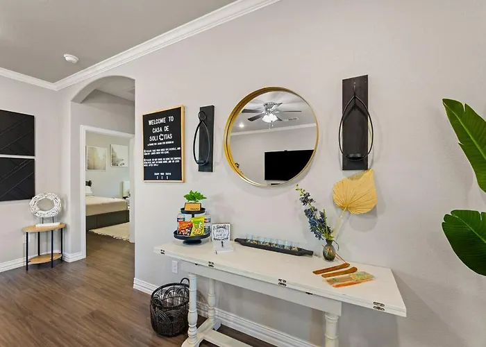 Vakantiehuis Casa De Solicitas, Near Stockyards, Sleeps 15! *